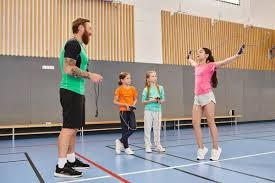 皇马2016年点球大战全打向奥布拉克左侧，今年5